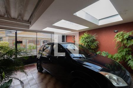 Garagem de casa à venda com 3 quartos, 148m² em Jardim Aricanduva, São Paulo