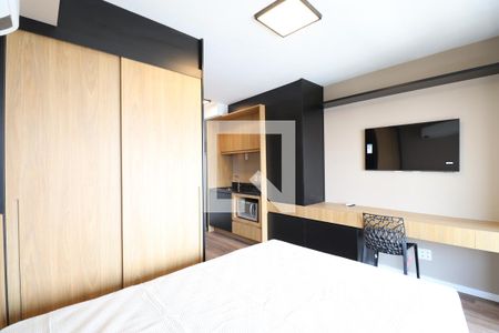 Sala/Quarto de kitnet/studio para alugar com 1 quarto, 30m² em Pompeia, São Paulo