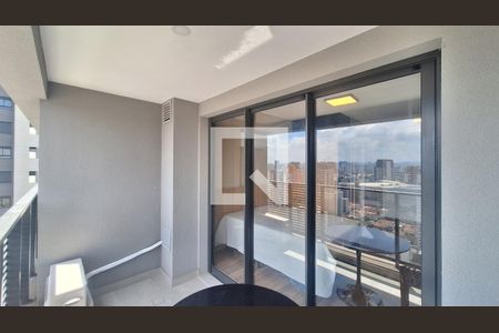 Varanda de kitnet/studio para alugar com 1 quarto, 30m² em Pompeia, São Paulo