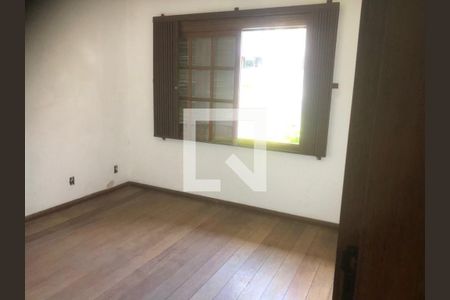 Quarto de casa para alugar com 4 quartos, 460m² em Cristal, Porto Alegre