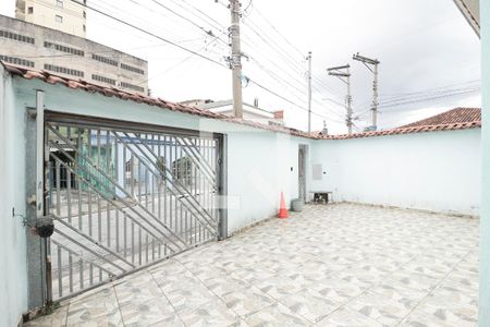 Garagem de casa à venda com 3 quartos, 100m² em Vila Romero, São Paulo
