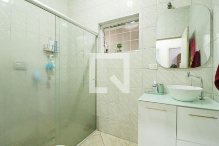 Banheiro de casa à venda com 3 quartos, 100m² em Vila Romero, São Paulo