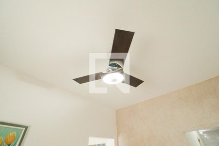 Sala de casa à venda com 3 quartos, 100m² em Vila Romero, São Paulo