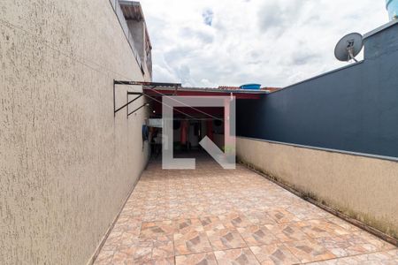 Quintal de casa à venda com 4 quartos, 145m² em Jardim Marabá, São Paulo