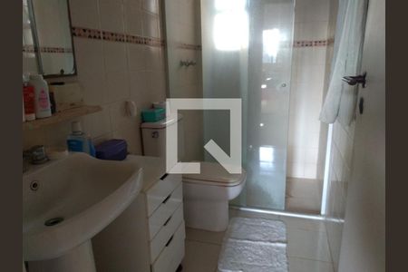 Banheiro de apartamento à venda com 4 quartos, 120m² em Vila Suzana, São Paulo