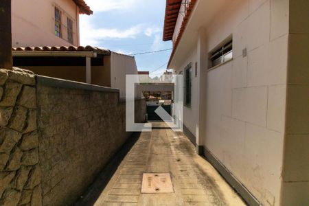 Garagem de casa à venda com 5 quartos, 539m² em Fonseca, Niterói
