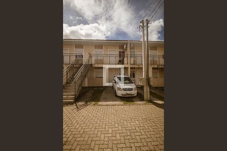 Garagem de casa à venda com 1 quarto, 51m² em Restinga, Porto Alegre