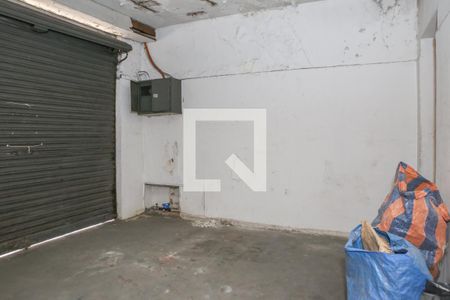 Garagem de casa para alugar com 3 quartos, 400m² em Vila Romana, São Paulo