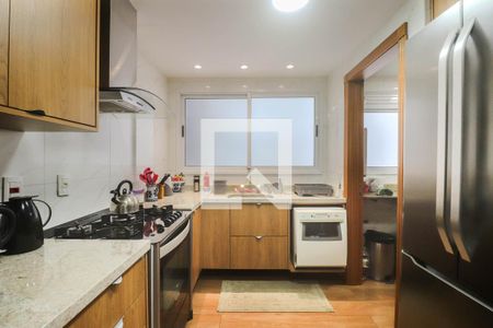 Cozinha e Área de Serviço de apartamento à venda com 3 quartos, 130m² em Petrópolis, Porto Alegre