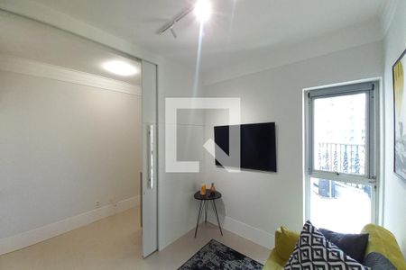 Sala de apartamento para alugar com 2 quartos, 120m² em  cambuí, Campinas