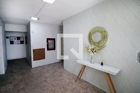 Hall de entrada de apartamento à venda com 2 quartos, 62m² em Irajá, Rio de Janeiro