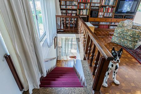 Escada de casa à venda com 3 quartos, 590m² em Casa Verde, São Paulo