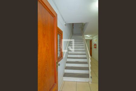 Hall social de apartamento à venda com 2 quartos, 68m² em Niterói, Canoas