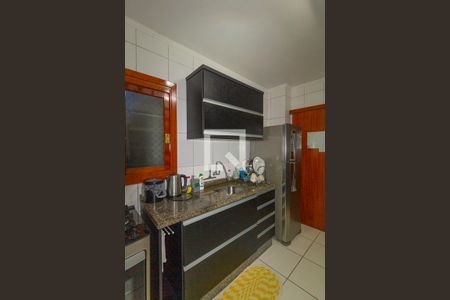 Cozinha de apartamento à venda com 2 quartos, 68m² em Niterói, Canoas