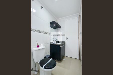 Banheiro de apartamento para alugar com 3 quartos, 110m² em Cidade Ocian, Praia Grande