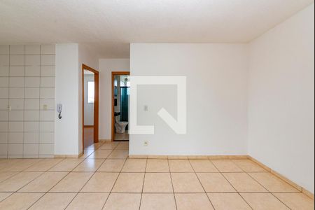 Sala de apartamento para alugar com 2 quartos, 52m² em Chacaras Reunidas Santa Terezinha, Contagem