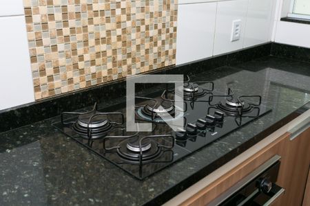 Cozinha de casa à venda com 2 quartos, 120m² em Jardim Maria Rosa, Taboão da Serra