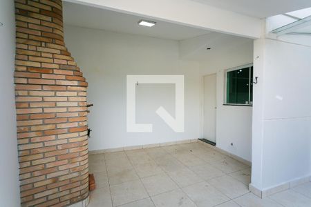 Churrasqueira / quintal  de casa à venda com 2 quartos, 120m² em Jardim Maria Rosa, Taboão da Serra