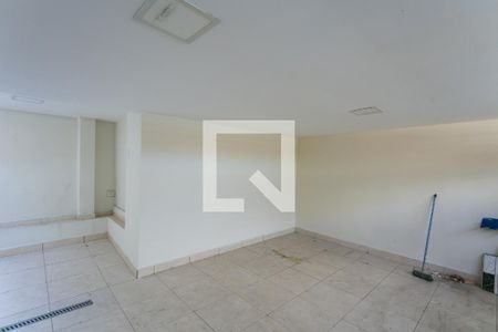 Garagem de casa à venda com 2 quartos, 120m² em Jardim Maria Rosa, Taboão da Serra