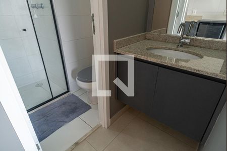 Banheiro de kitnet/studio para alugar com 1 quarto, 30m² em Bela Vista, São Paulo