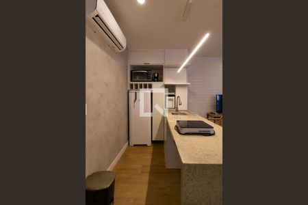 Cozinha de apartamento para alugar com 1 quarto, 50m² em Ipanema, Rio de Janeiro
