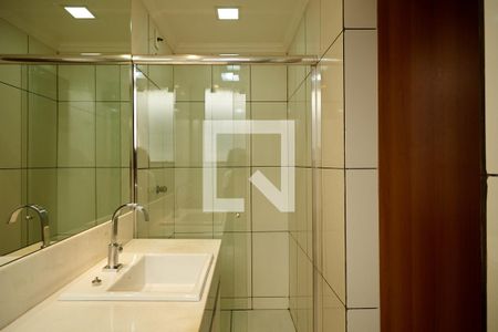 Banheiro - Quarto 1 de apartamento para alugar com 3 quartos, 88m² em Santa Efigênia, Belo Horizonte