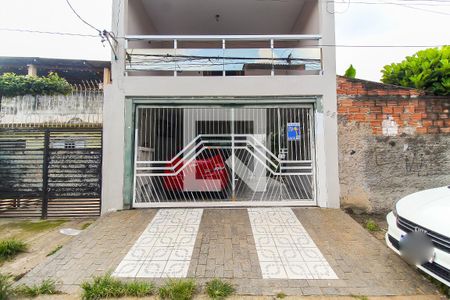 Fachada + Plaquinha de casa à venda com 4 quartos, 250m² em Parque Guarani, São Paulo