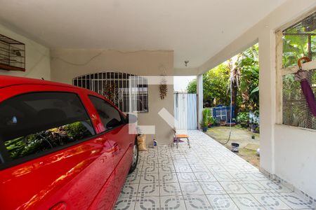 Garagem de casa à venda com 4 quartos, 250m² em Parque Guarani, São Paulo
