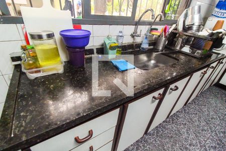 Cozinha de casa à venda com 4 quartos, 250m² em Parque Guarani, São Paulo