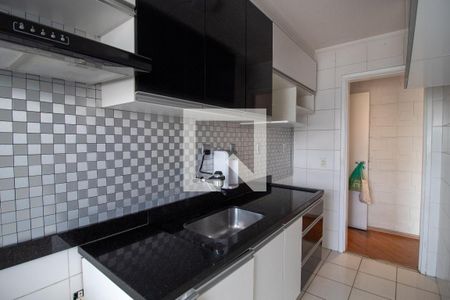 Cozinha de apartamento à venda com 3 quartos, 67m² em Vila Lageado, São Paulo
