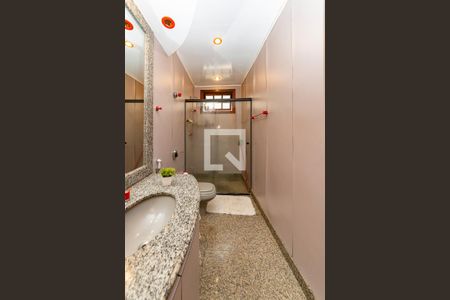 Banheiro Social de casa à venda com 4 quartos, 282m² em Buritis, Belo Horizonte