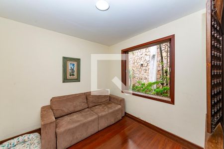 Sala 2 de casa à venda com 4 quartos, 282m² em Buritis, Belo Horizonte