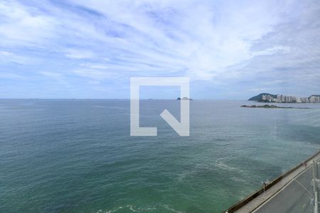 Vista de apartamento para alugar com 4 quartos, 180m² em Morro do Maluf, Guarujá