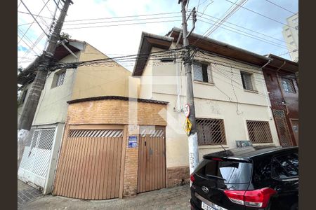 Fachada de casa à venda com 2 quartos, 143m² em Mirandópolis, São Paulo