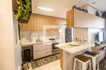 Cozinha de apartamento à venda com 3 quartos, 94m² em Jardim Tupanci, Barueri