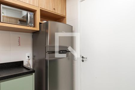 Sala/ Cozinha de apartamento para alugar com 1 quarto, 27m² em Jardim Caravelas, São Paulo