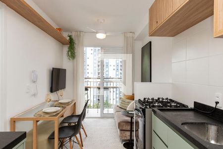 Sala/ Cozinha de apartamento para alugar com 1 quarto, 27m² em Jardim Caravelas, São Paulo