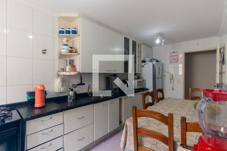 Cozinha de apartamento à venda com 3 quartos, 98m² em Vila Ivone, São Paulo