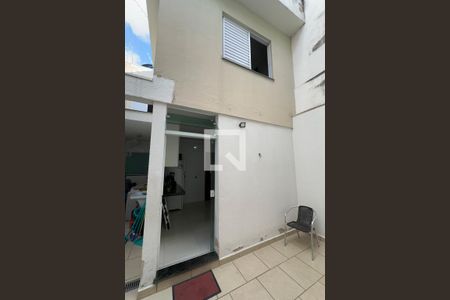 Quintal de casa à venda com 3 quartos, 139m² em Vila São José, São Paulo