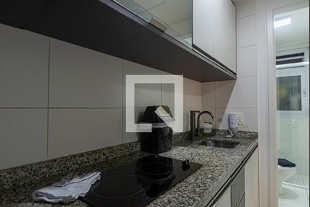 Cozinha de kitnet/studio para alugar com 1 quarto, 23m² em Consolação, São Paulo