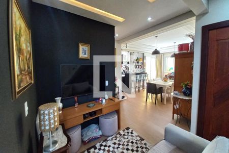 Sala de TV de casa de condomínio à venda com 5 quartos, 310m² em Swiss Park, Campinas