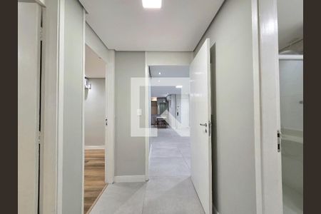 Corredor de apartamento à venda com 3 quartos, 116m² em Chácara Itaim, São Paulo