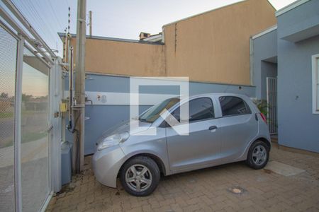 Garagem de casa à venda com 2 quartos, 80m² em Harmonia, Canoas
