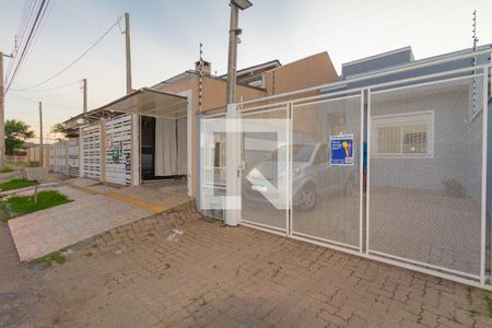 Plaquinha instalada no imóvel de casa à venda com 2 quartos, 80m² em Harmonia, Canoas