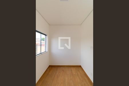 Quarto 1 de apartamento para alugar com 2 quartos, 30m² em Chácara Mafalda, São Paulo