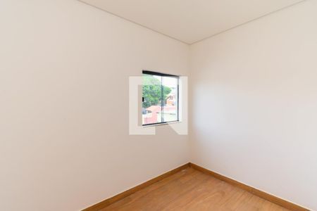 Quarto 1 de apartamento para alugar com 2 quartos, 30m² em Chácara Mafalda, São Paulo