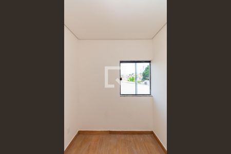 Quarto 1 de apartamento para alugar com 2 quartos, 30m² em Chácara Mafalda, São Paulo