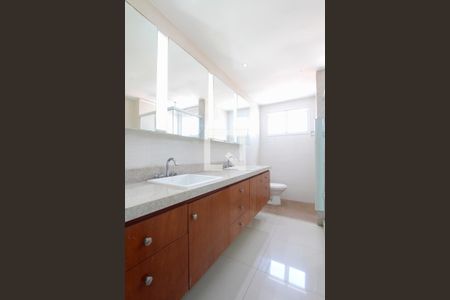 Banheiro Quarto 3 suíte de apartamento à venda com 3 quartos, 400m² em Barra da Tijuca, Rio de Janeiro