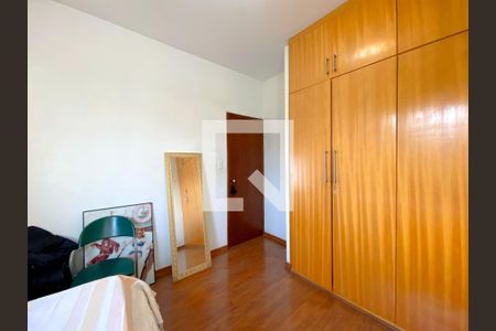 Quarto de apartamento à venda com 3 quartos, 75m² em Havaí, Belo Horizonte