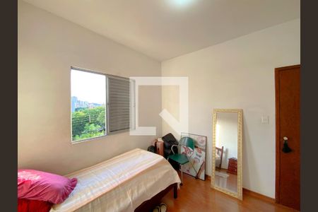 Quarto de apartamento à venda com 3 quartos, 75m² em Havaí, Belo Horizonte